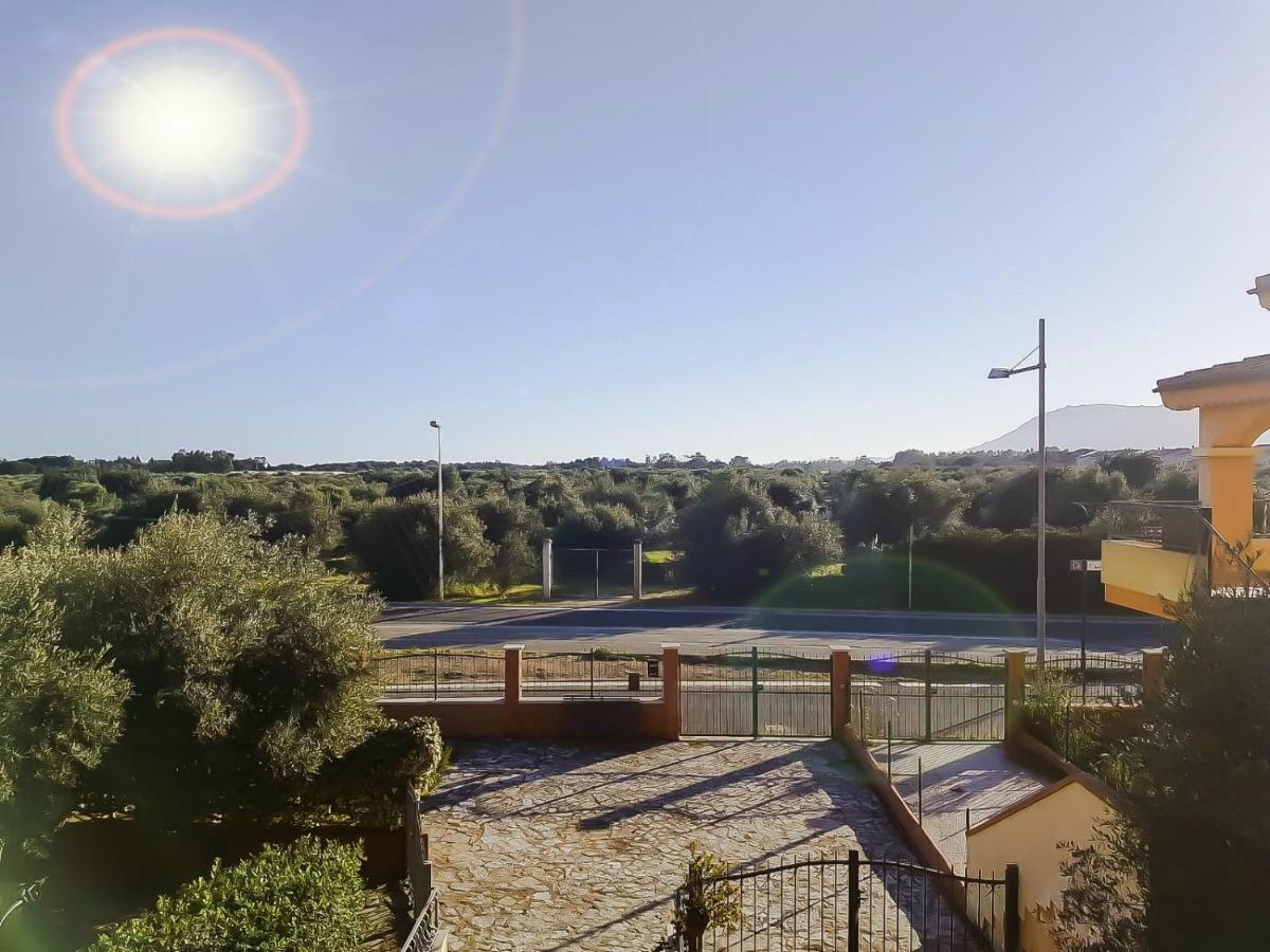 Appartamento A Pula Vicino Al Mare エクステリア 写真
