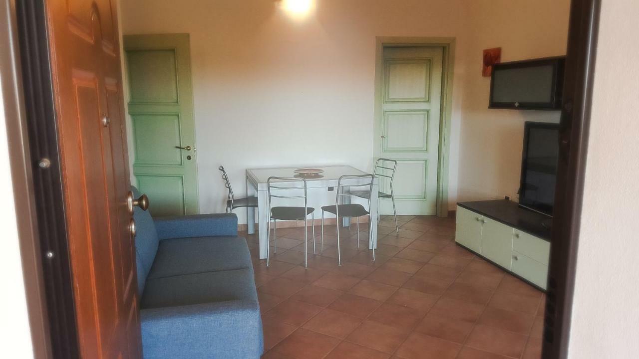 Appartamento A Pula Vicino Al Mare エクステリア 写真
