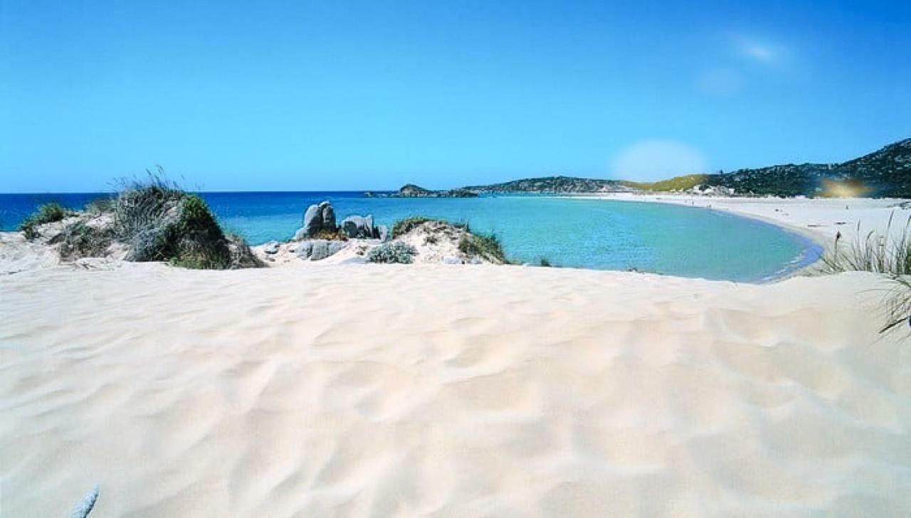 Appartamento A Pula Vicino Al Mare エクステリア 写真