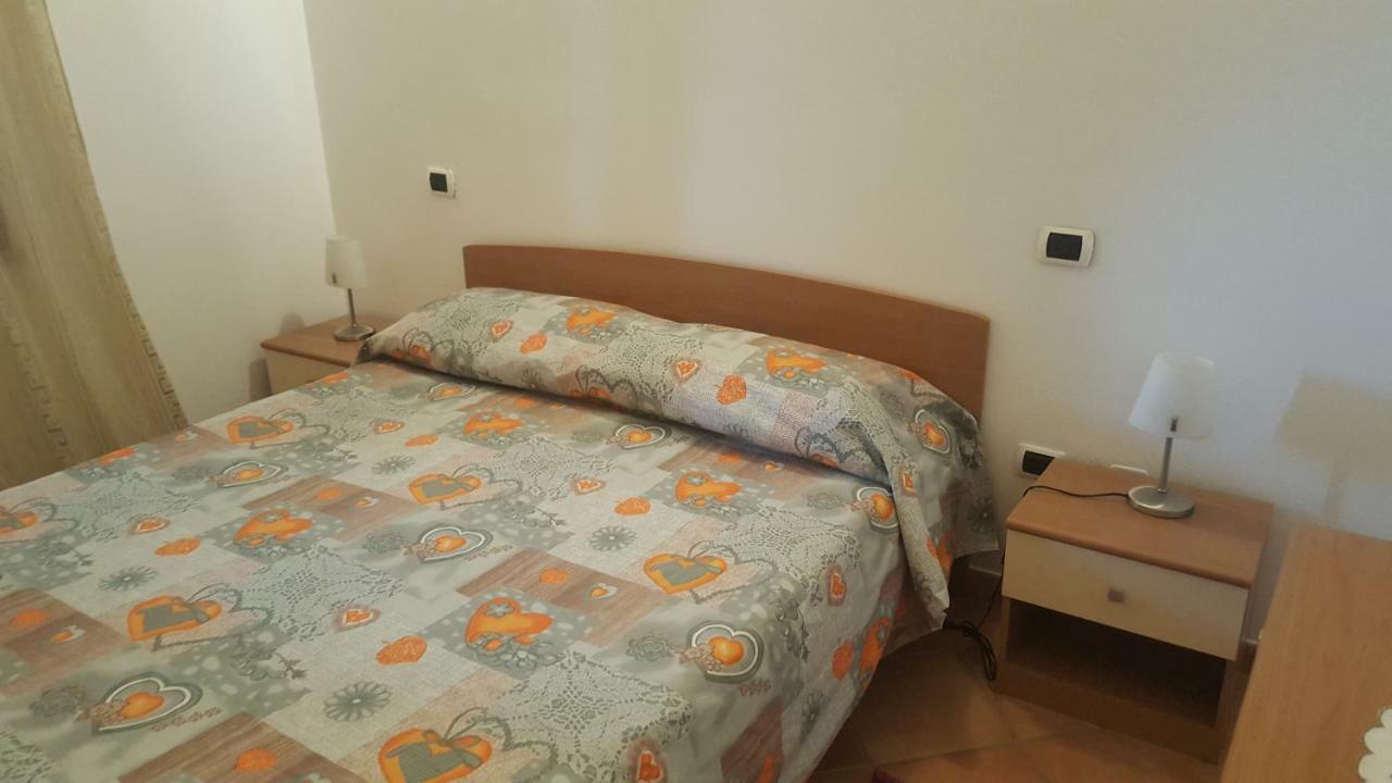 Appartamento A Pula Vicino Al Mare エクステリア 写真